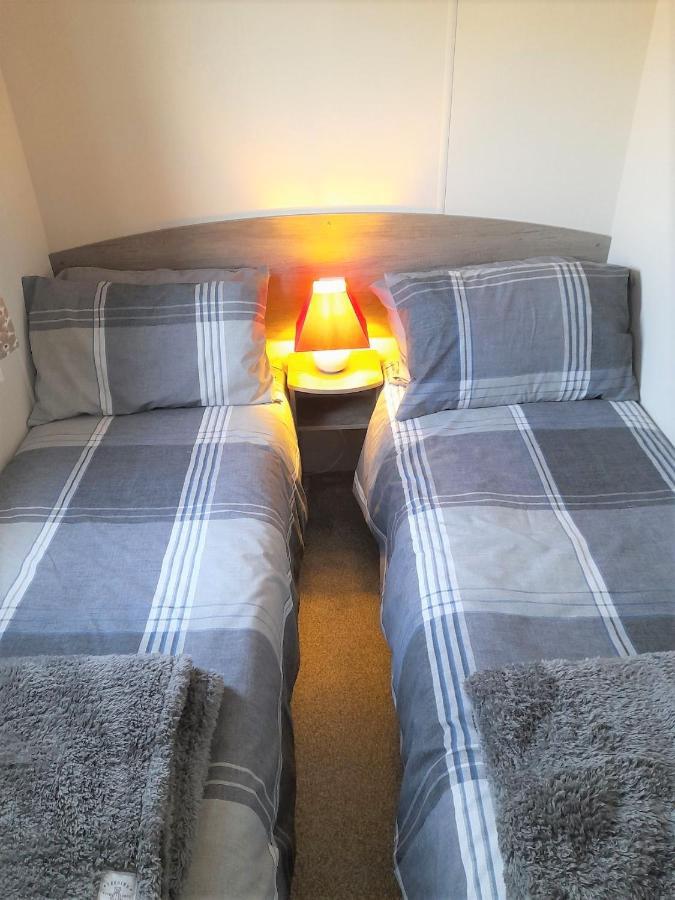 3 Bedroom Modern Caravan Sleeps Up To 8 Millom Eksteriør billede