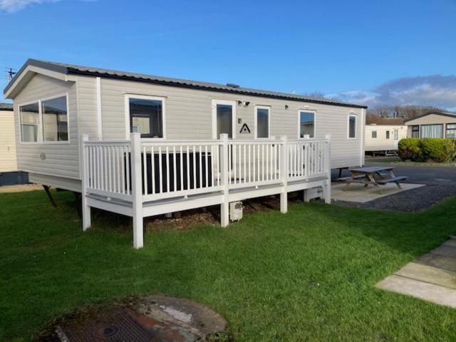 3 Bedroom Modern Caravan Sleeps Up To 8 Millom Eksteriør billede