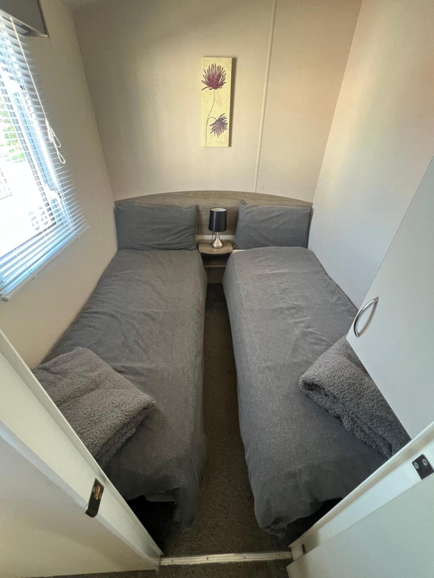 3 Bedroom Modern Caravan Sleeps Up To 8 Millom Eksteriør billede