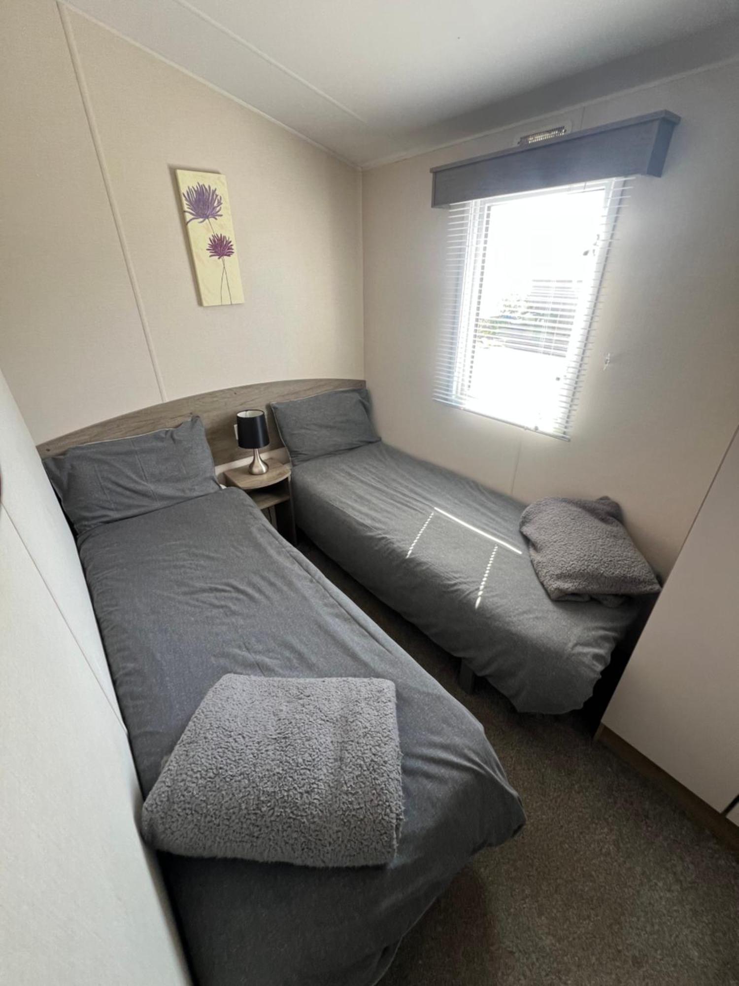 3 Bedroom Modern Caravan Sleeps Up To 8 Millom Eksteriør billede